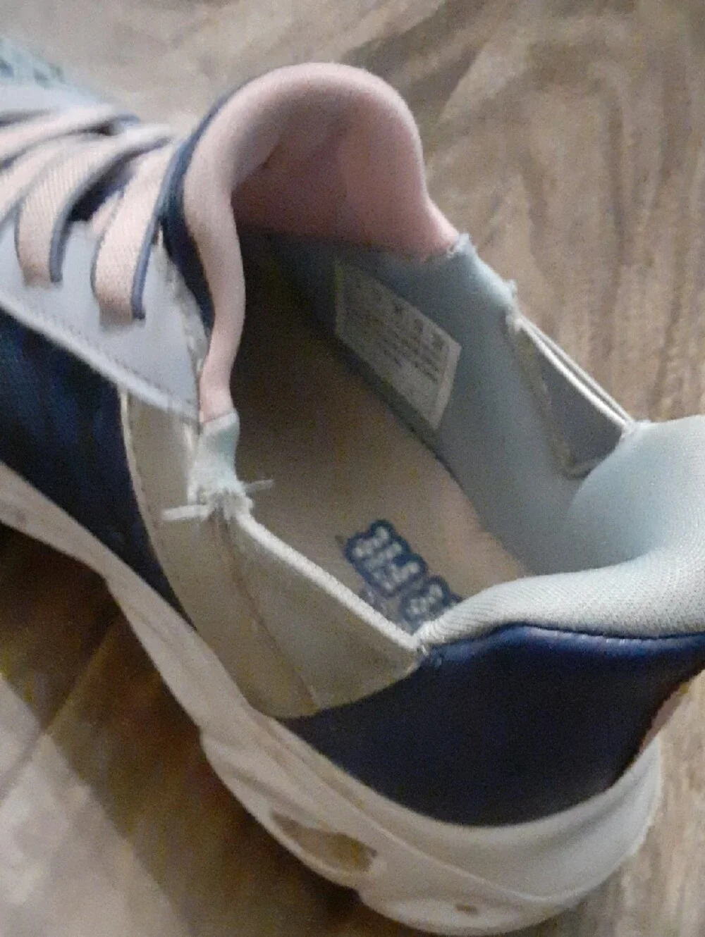 Skechers lightweight sneakers